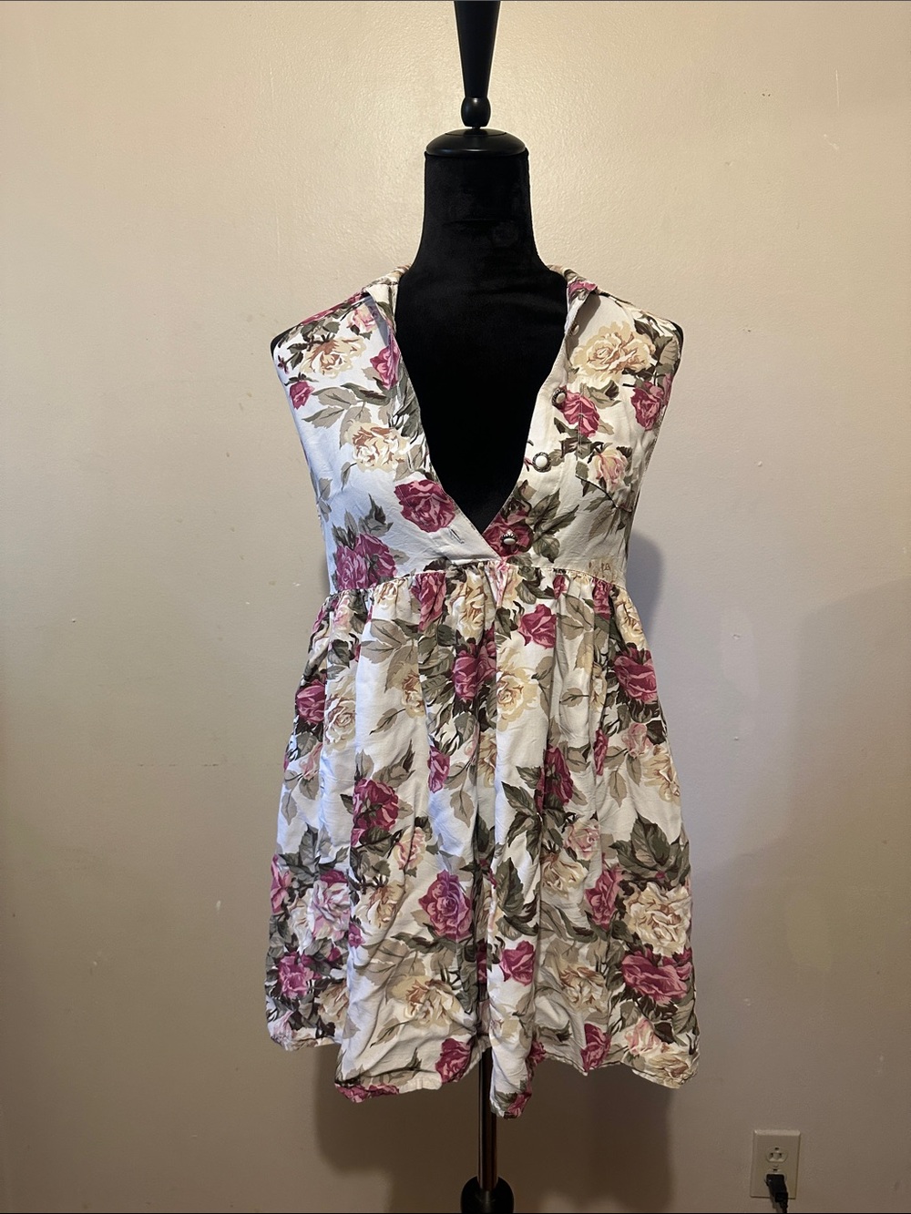 California Concepts Ivory & Pink Floral Collar V-Neck Mini Dress w/ Button Front